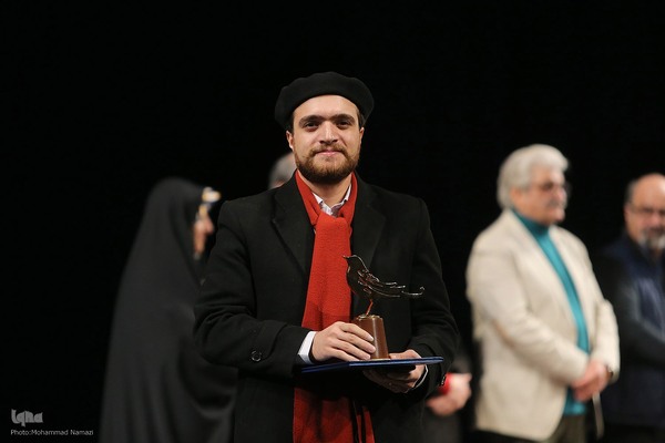 محمدسجاد محمدیان از خبرگزاری بین‌المللی قرآن (ایکنا) برای مطلب «موسیقی؛ مُباحی مشهود، اما محدود» جایه نفر اول بخش «یادداشت و سرمقاله» را بدست آورد.