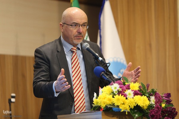 چهاردهمین جشنواره روز بین‌الملل دانشگاه تهران