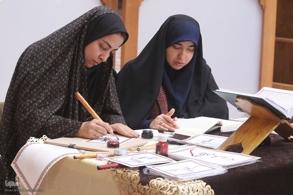 جزءخوانی قرآن کریم در حرم شاهچراغ (ع)