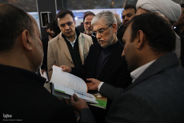 بازدید وزیر علوم از سی‌ودومین نمایشگاه بین‌المللی قرآن کریم