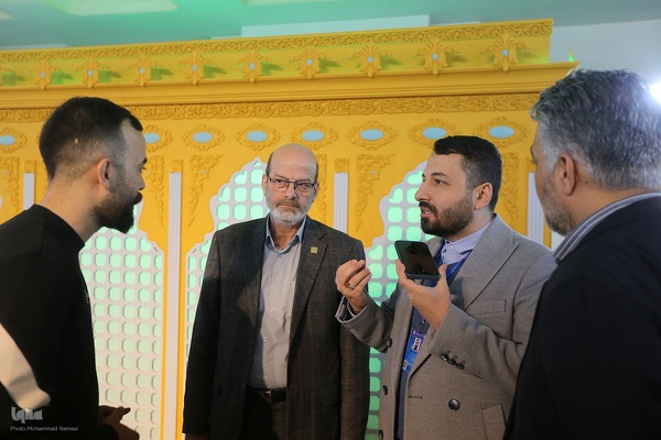 بازدید حسن مسلمی نائینی،‌ رئیس جهاددانشگاهی از نمایشگاه بین‌المللی قرآن کریم 