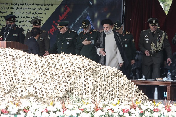 مراسم گرامیداشت روز ارتش جمهوری اسلامی ایران