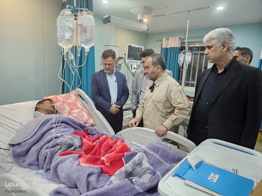 عیادت از مجروحان حادثه معدن طبس