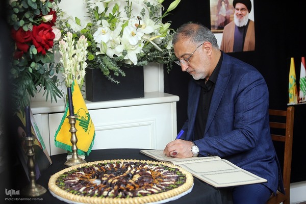 حضور مسئولان و شخصیت‌های سیاسی در دفتر حزب‌الله