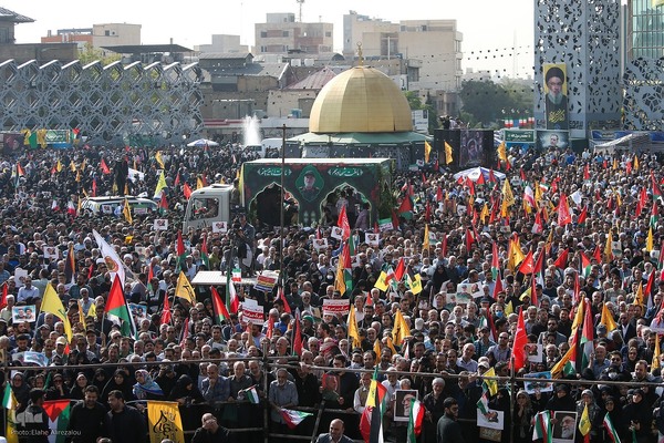 مراسم تشییع سرلشکر شهید نیلفروشان