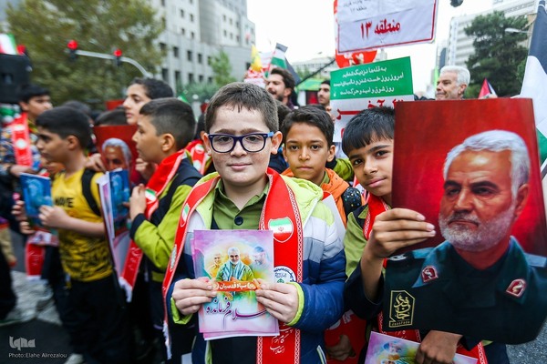 مراسم راهپیمایی روز ۱۳ آبان همزمان در سراسر کشور