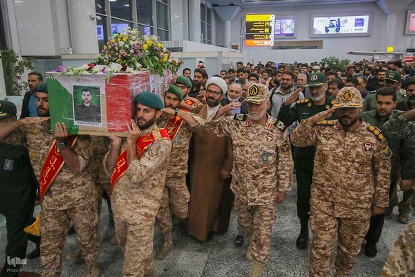 استقبال از پیکر شهید پروین نژاد از شهدای امنیت در شیراز