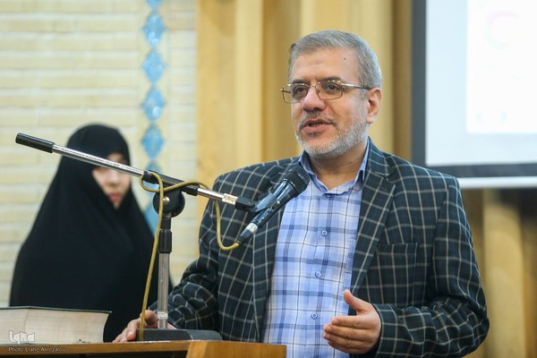 تجلیل از مادر دختران حافظ کل در مؤسسه مهد قرآن