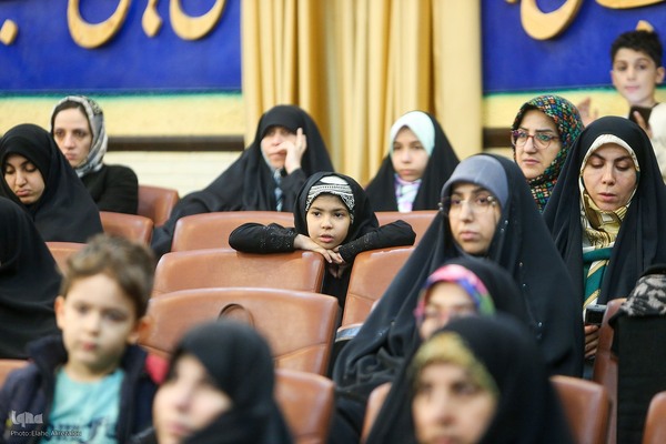 تجلیل از مادر دختران حافظ کل در مؤسسه مهد قرآن