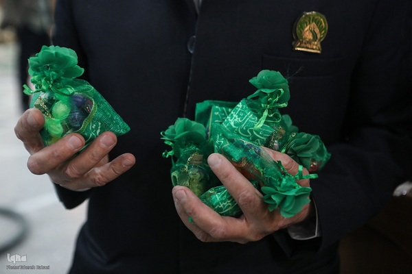 توزیع افطاری در شب میلاد امام حسن مجتبی(ع)