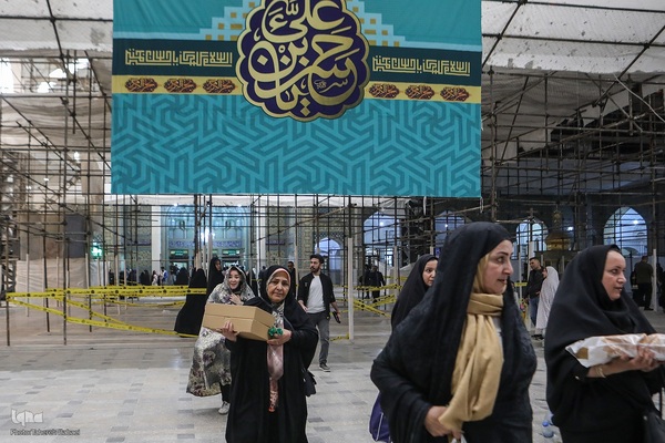 توزیع افطاری در شب میلاد امام حسن مجتبی(ع)