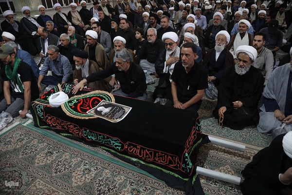 تشییع پیکر آیت‌الله عباس محفوظی در قم