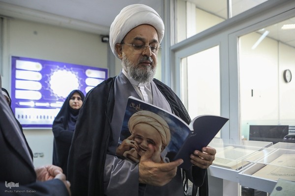 بازدید دبیرکل مجمع جهانی تقریب مذاهب اسلامی از ایکن