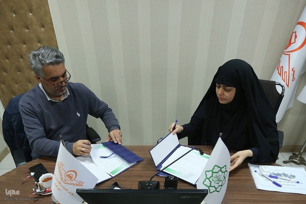 امضای توافق‌نامه همکاری‌های قرآنی بین سازمان تاکسیرانی و سازمان قرآنی دانشگاهیان