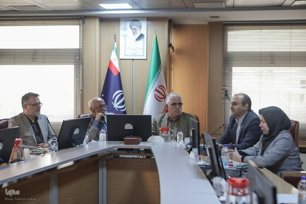 نشست آنسوی شکست