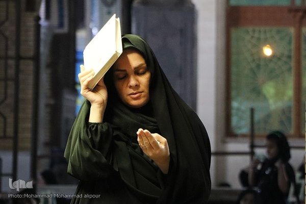 احیای شب نوزدهم ماه رمضان در حرم حضرت علی‌ بن مهزیار اهوازی 