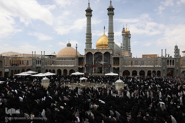 تحویل سال جدید در حرم حضرت معصومه(س)