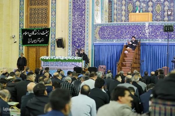 مراسم احیای شب بیست و یکم ماه مبارک رمضان در مصلای امام(ره) تبریز‎