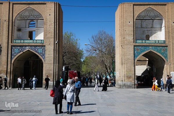 نقش جهان میزبان مسافران نوروزی نصف جهان