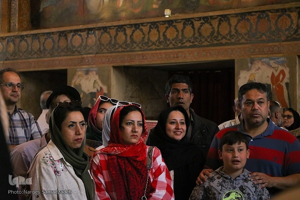 نرگس صمدزاده