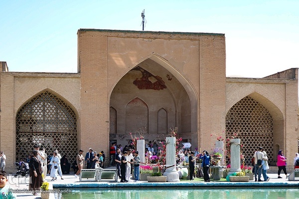 نرگس صمدزاده