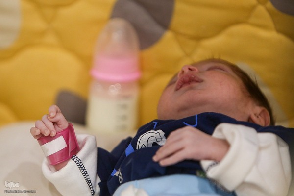 شوق زندگی در شیرخوارگاه حضرت آمنه(س)