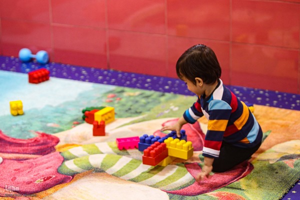 شوق زندگی در شیرخوارگاه حضرت آمنه(س)