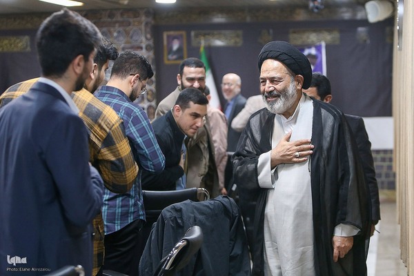 جلسه توجیهی قاریان اعزامی به حج با حضور نماینده ولی فقیه