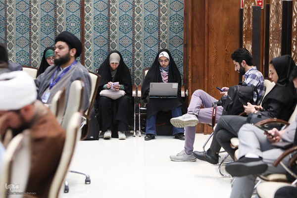 اولین نشست بین‌المللی سومین مهرواره هوای نو