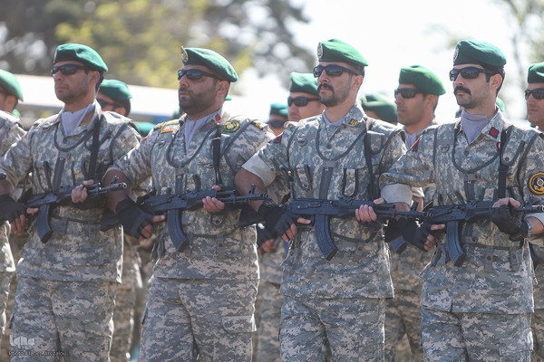 مراسم رژه روز ارتش