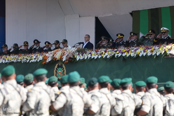 مراسم رژه روز ارتش