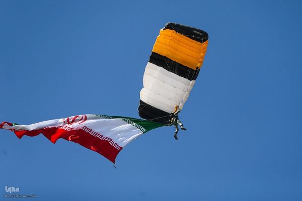 مراسم رژه روز ارتش