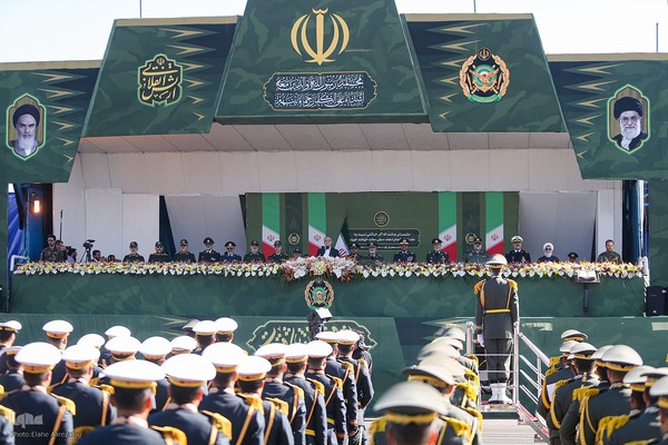 مراسم رژه روز ارتش
