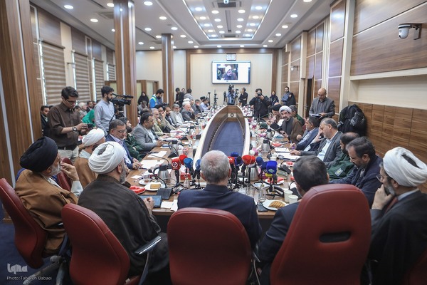 نخستین نشست ستاد مرکزی «بزرگداشت شهید جمهور، حضرت آیت‌الله رئیسی و دیگر شهدای خدمت»