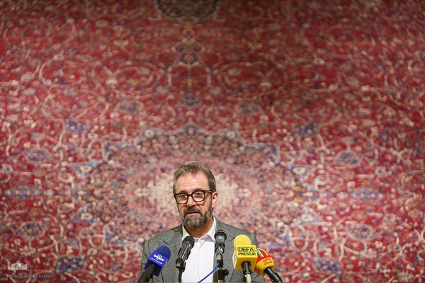 نشست خبری رئیس کتابخانه و موزه ملی ملک به مناسبت دهه کرامت