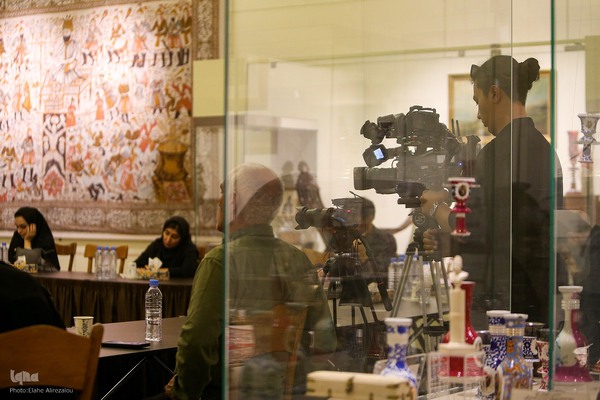 نشست خبری رئیس کتابخانه و موزه ملی ملک به مناسبت دهه کرامت