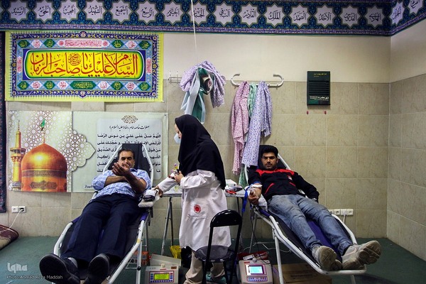 اهدا خون برای حادثه دیدگان بندر عباس