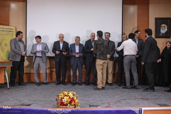 پایان مرحله منطقه‌ای مسابقات مناظره دانشجویان در واحد صنعتی شریف