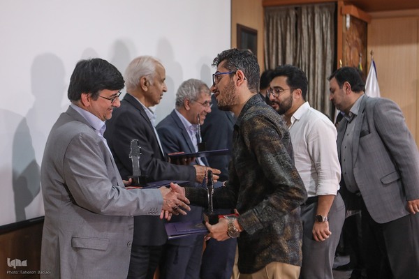 پایان مرحله منطقه‌ای مسابقات مناظره دانشجویان در واحد صنعتی شریف