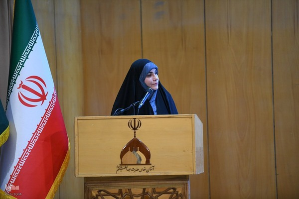 هفتاد و هفتمین محفل انس با قرآن بانوان