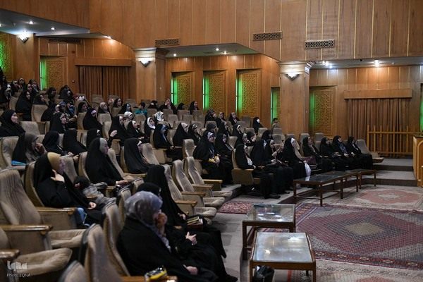 هفتاد و هفتمین محفل انس با قرآن بانوان