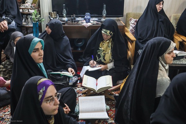 جشن روز معلم در جلسه آموزشی سیدمحسن موسوی‌بلده