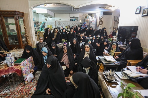 جشن روز معلم در جلسه آموزشی سیدمحسن موسوی‌بلده