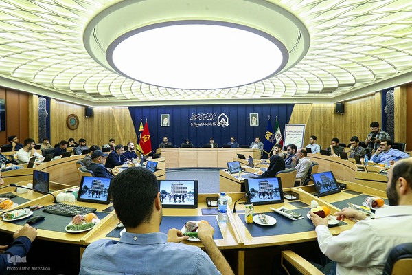 بازدیداعضای جهاد دانشگاهی از پارک علم و فناوری دانشگاه جامع امام حسین(ع)