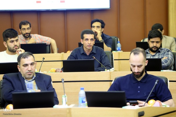 بازدیداعضای جهاد دانشگاهی از پارک علم و فناوری دانشگاه جامع امام حسین(ع)