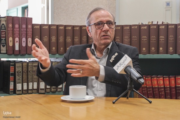 فرامرز حاج منوچهری-مدیرگروه قرآن و حدیث مرکز دایرت المعارف