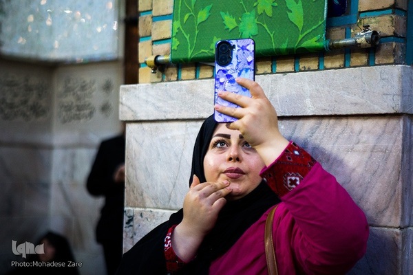 حرم مطهر رضوی در شب ولادت امام رضا(ع)