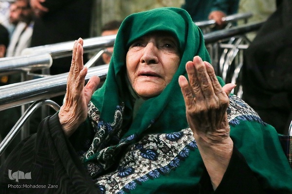 مراسم گرامیداشت سالگرد شهدای پرواز در حرم رضوی