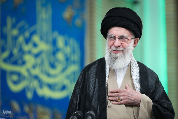 دیدار هزاران نفر از کارگران سراسر کشور با رهبر معظم انقلاب