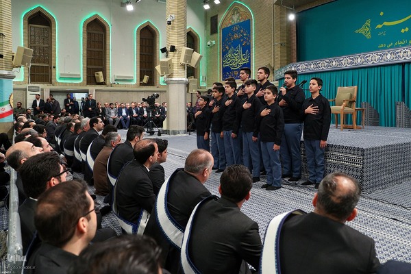 دیدار هزاران نفر از کارگران سراسر کشور با رهبر معظم انقلاب